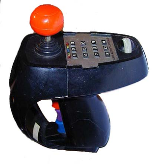 Illustration for article titled From Joystick to Brainwaves: A Visual History of The Game Controller